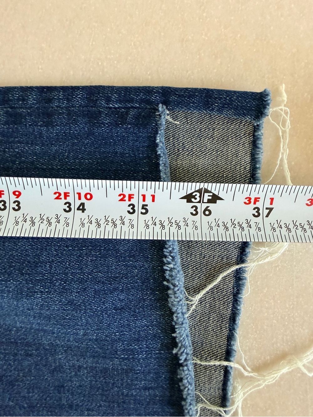MOTHER The Insider Crop Step Fray Jeans Not Rough Enough Size 32 Like New - Picture 16 of 16